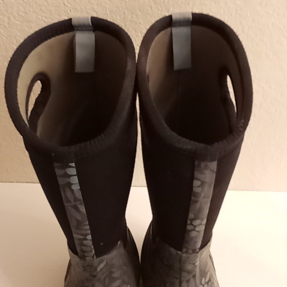BOGS Rainy Fall Work Size 6 Black-Gray Colors - Picture 5 of 8